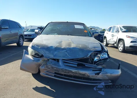 2000 Honda Accord 3.0 Ex из США, поврежденный, VIN 1HGCG1650YA026204